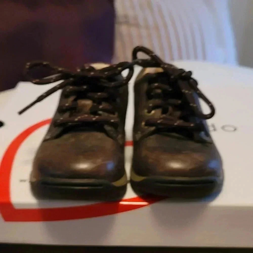 STRIDE RITE SHOES